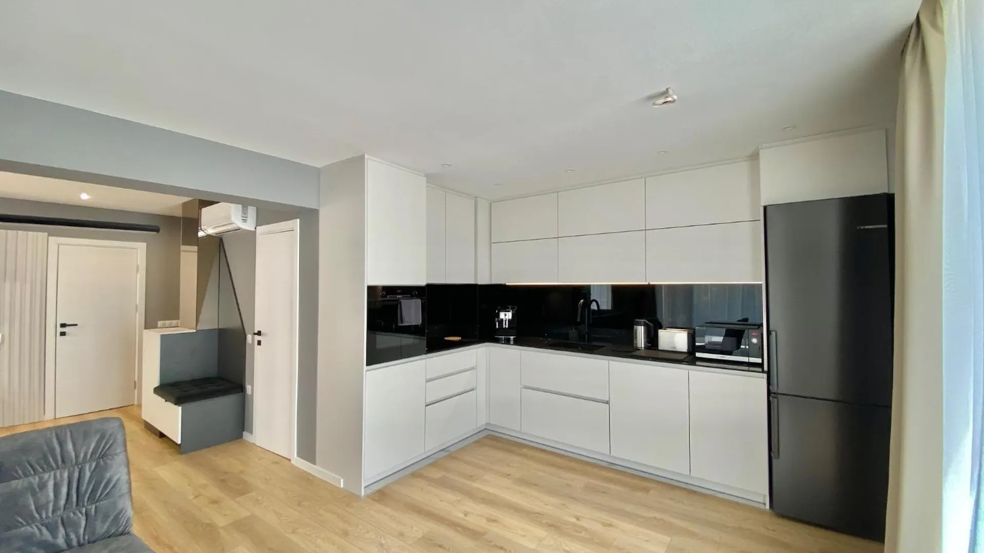 Gran Capital - Mountain View, Free Parking Apartment Sofia Bulgaria
